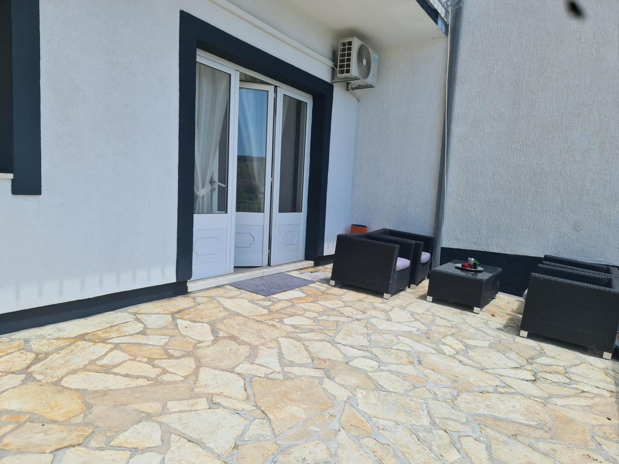 Bridge And Beach Apartments تروغير المظهر الخارجي الصورة
