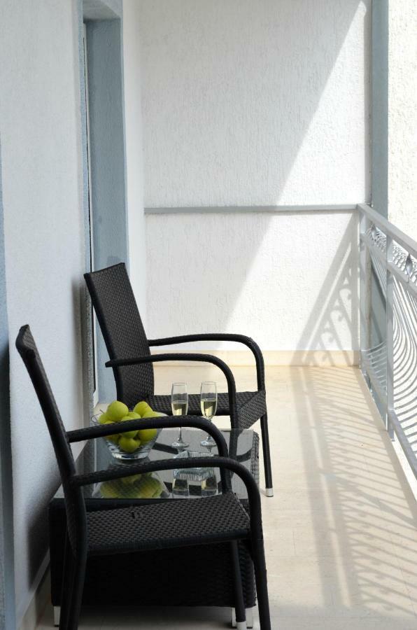 Bridge And Beach Apartments تروغير المظهر الخارجي الصورة