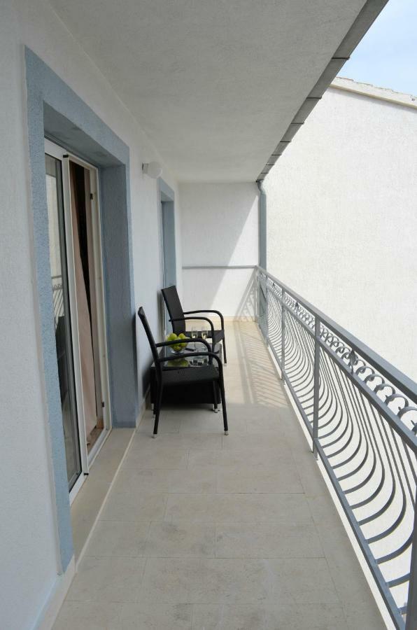 Bridge And Beach Apartments تروغير المظهر الخارجي الصورة