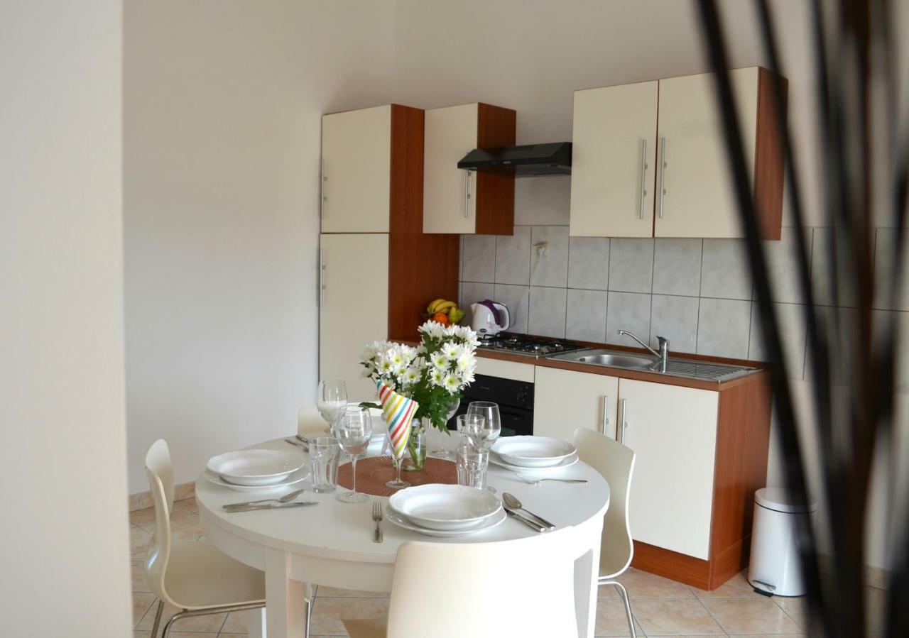 Bridge And Beach Apartments تروغير المظهر الخارجي الصورة